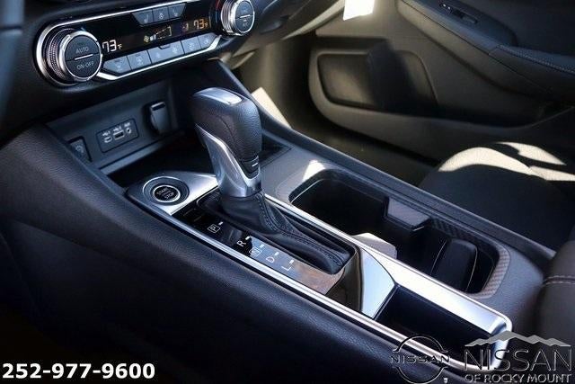 2025 Nissan Sentra SV CVT