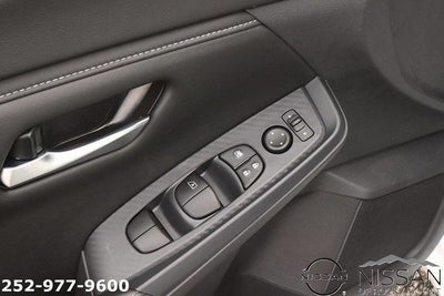 2025 Nissan Sentra SV CVT