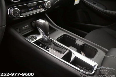 2025 Nissan Sentra SV CVT