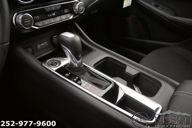 2025 Nissan Sentra SV CVT