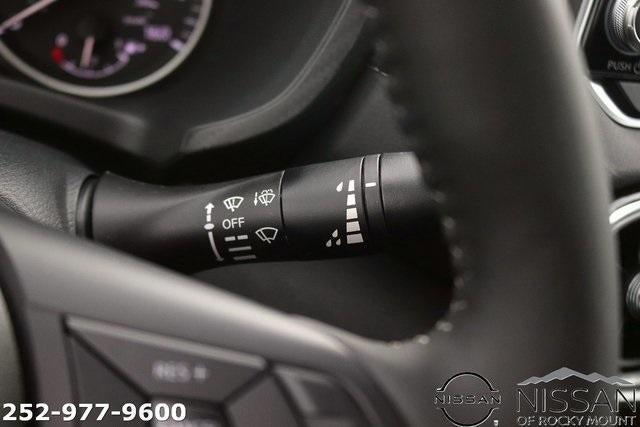 2025 Nissan Sentra SV CVT