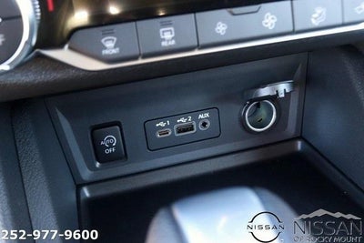 2025 Nissan Sentra SV CVT