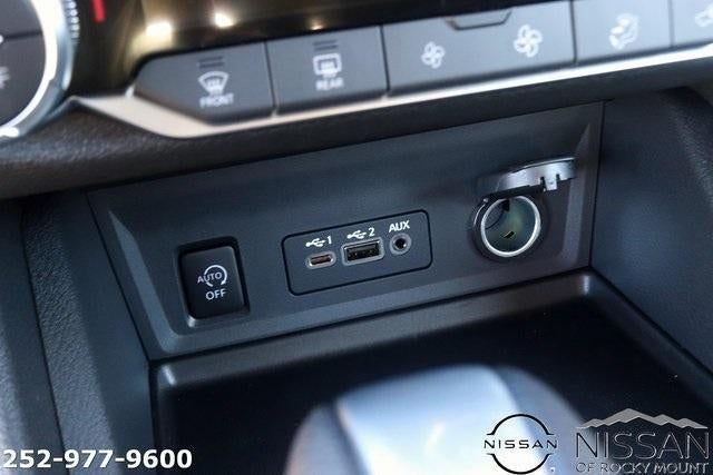 2025 Nissan Sentra SV CVT