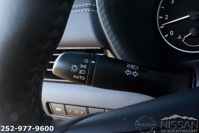 2025 Nissan Sentra SV CVT