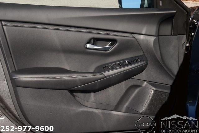 2025 Nissan Sentra SV CVT