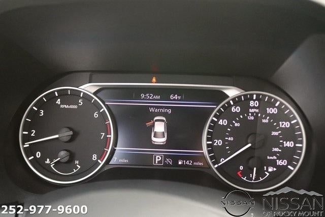 2025 Nissan Sentra SV CVT