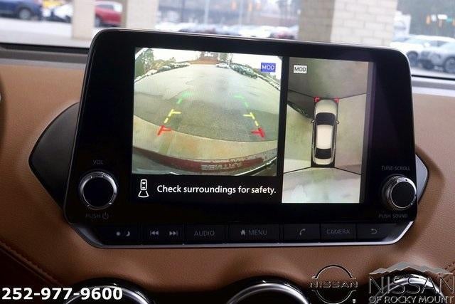 2025 Nissan Sentra SV CVT