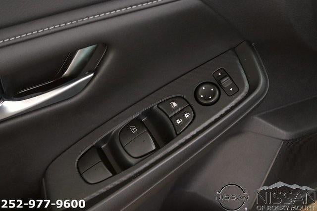 2025 Nissan Sentra SV CVT