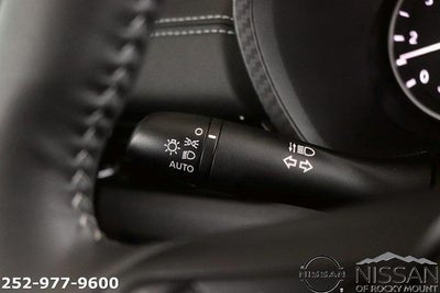 2025 Nissan Sentra SV CVT