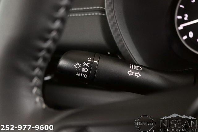 2025 Nissan Sentra SV CVT