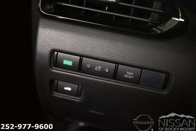 2025 Nissan Sentra SV CVT