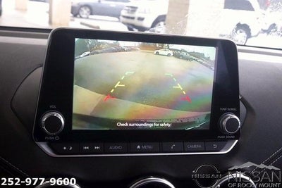 2025 Nissan Sentra SV CVT