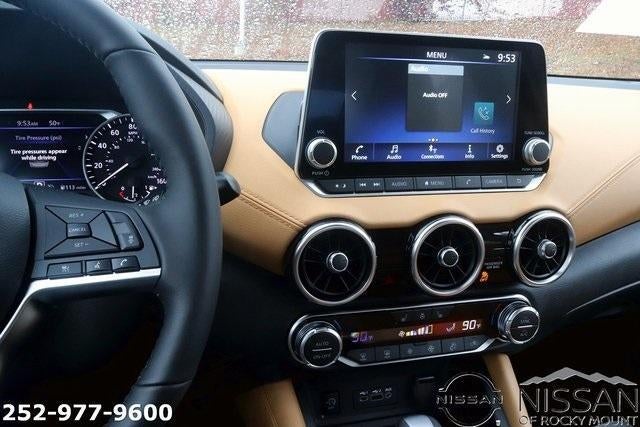 2025 Nissan Sentra SV CVT