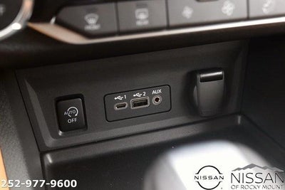 2025 Nissan Sentra SV CVT