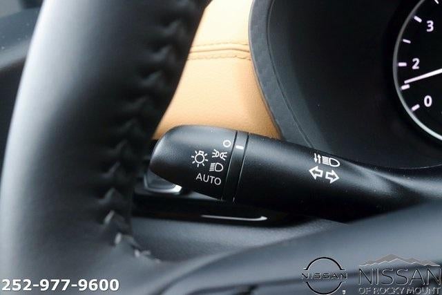 2025 Nissan Sentra SV CVT