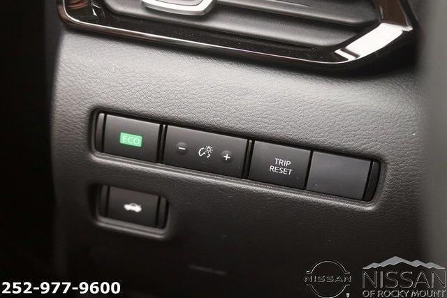 2025 Nissan Sentra SV CVT