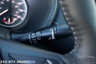 2025 Nissan Sentra SV CVT