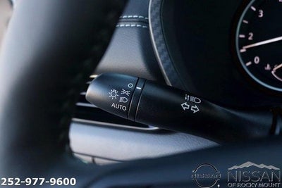 2025 Nissan Sentra SV CVT