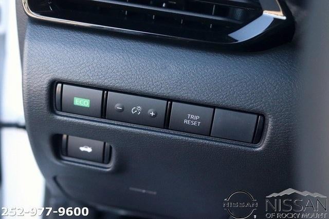 2025 Nissan Sentra SV CVT