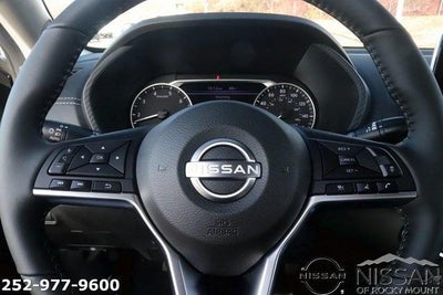 2025 Nissan Sentra SV CVT