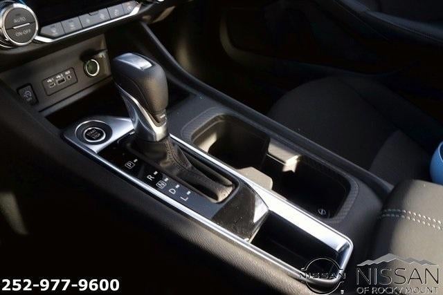 2025 Nissan Sentra SV CVT