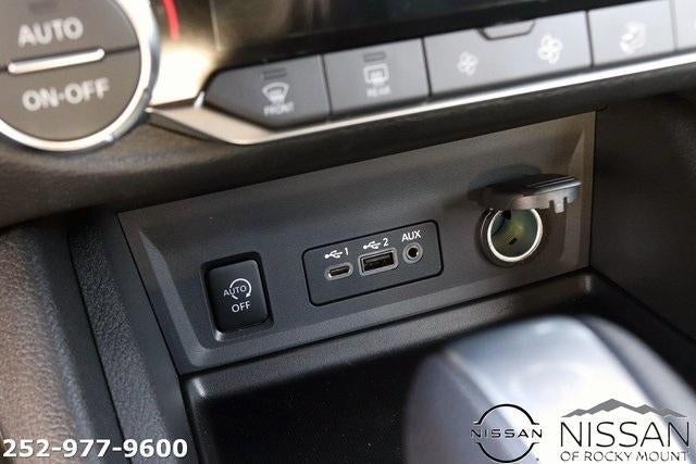 2025 Nissan Sentra SV CVT