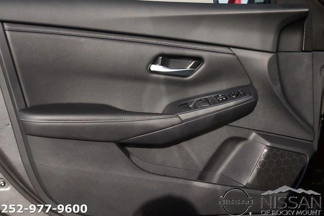 2025 Nissan Sentra SV CVT