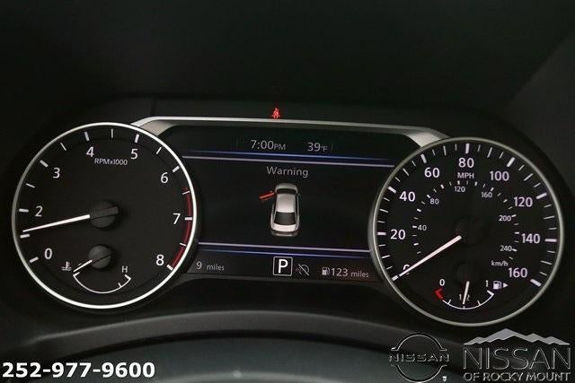 2025 Nissan Sentra SV CVT