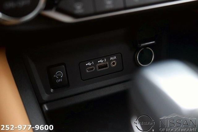 2025 Nissan Sentra SV CVT