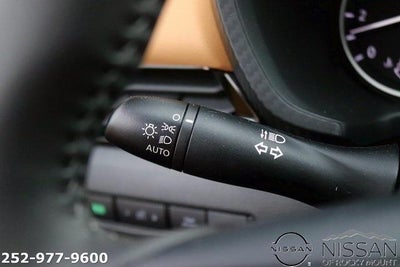 2025 Nissan Sentra SV CVT