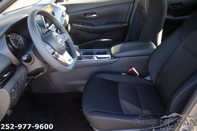 2025 Nissan Sentra SV CVT