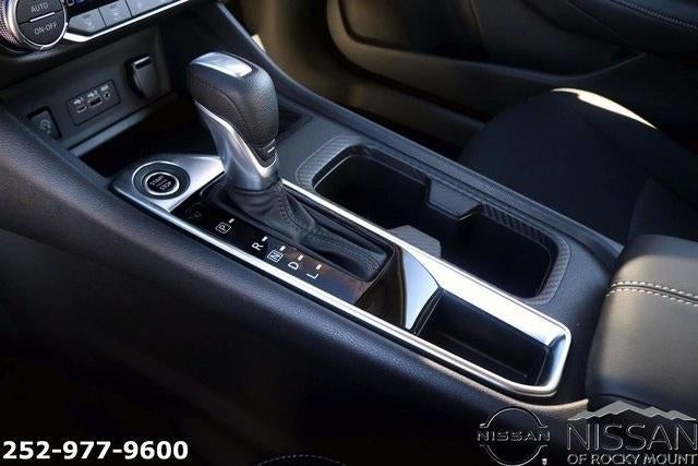 2025 Nissan Sentra SV CVT