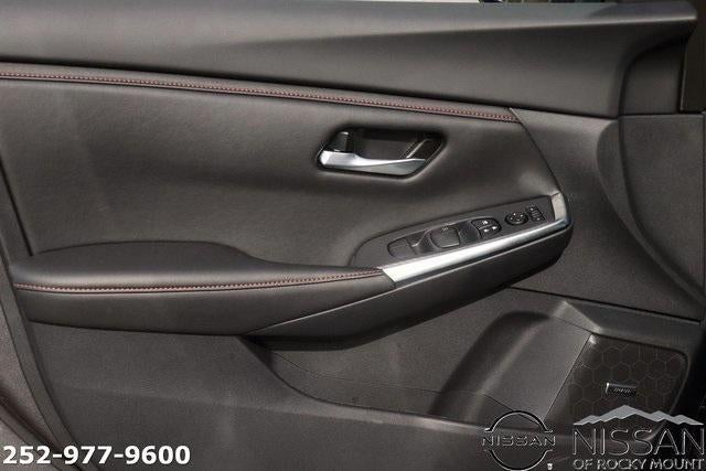 2025 Nissan Sentra SR CVT