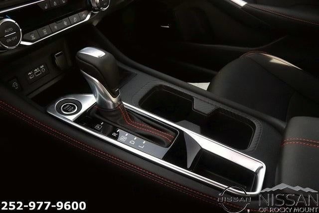 2025 Nissan Sentra SR CVT