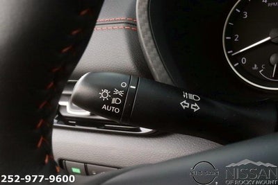 2025 Nissan Sentra SR CVT