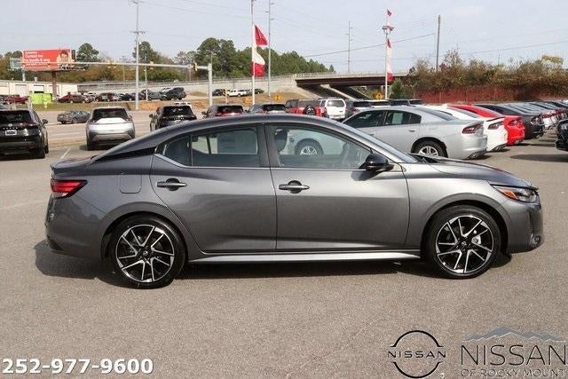 2025 Nissan Sentra SR CVT