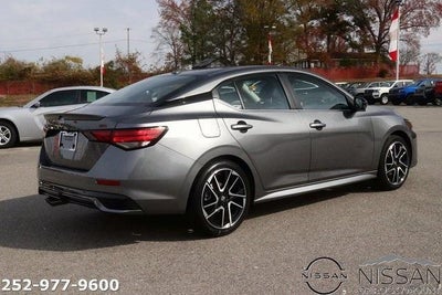 2025 Nissan Sentra SR CVT