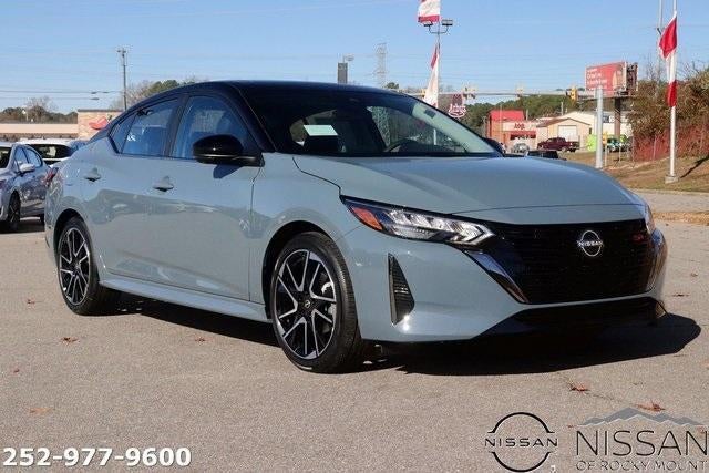 2025 Nissan Sentra SR CVT