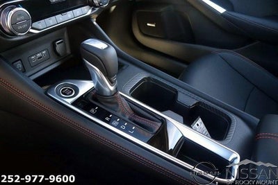 2025 Nissan Sentra SR CVT