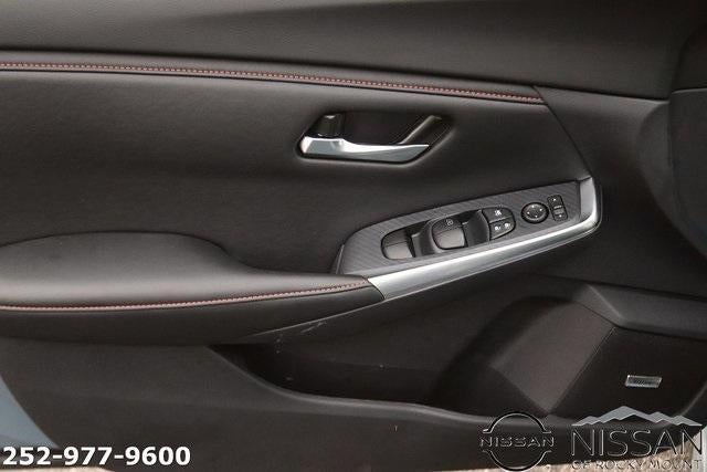 2025 Nissan Sentra SR CVT