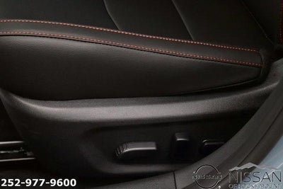 2025 Nissan Sentra SR CVT