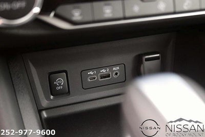 2025 Nissan Sentra SR CVT