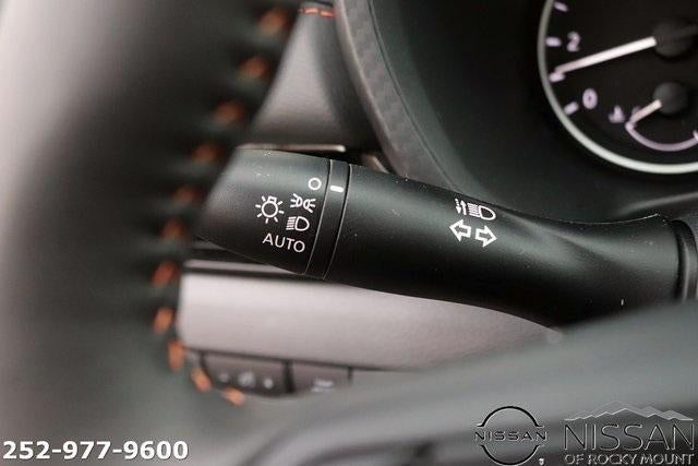 2025 Nissan Sentra SR CVT