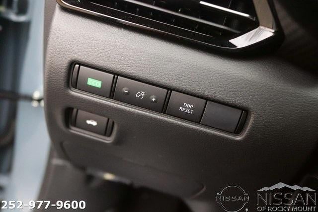 2025 Nissan Sentra SR CVT