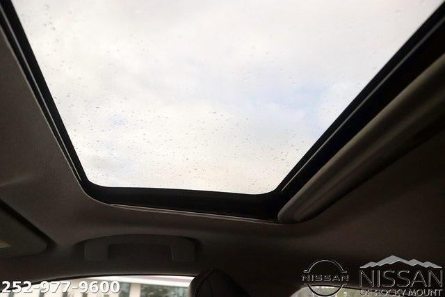 2025 Nissan Sentra SR CVT