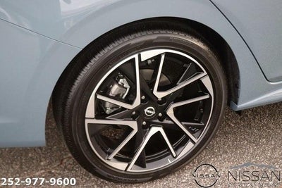 2025 Nissan Sentra SR CVT