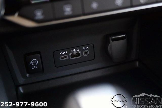 2025 Nissan Sentra SR CVT