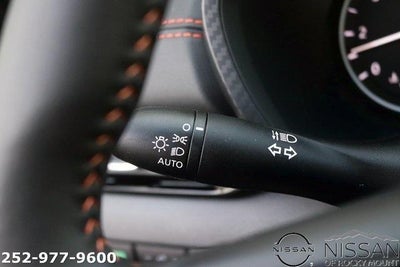 2025 Nissan Sentra SR CVT