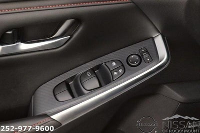 2025 Nissan Sentra SR CVT