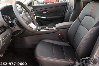 2025 Nissan Sentra SR CVT